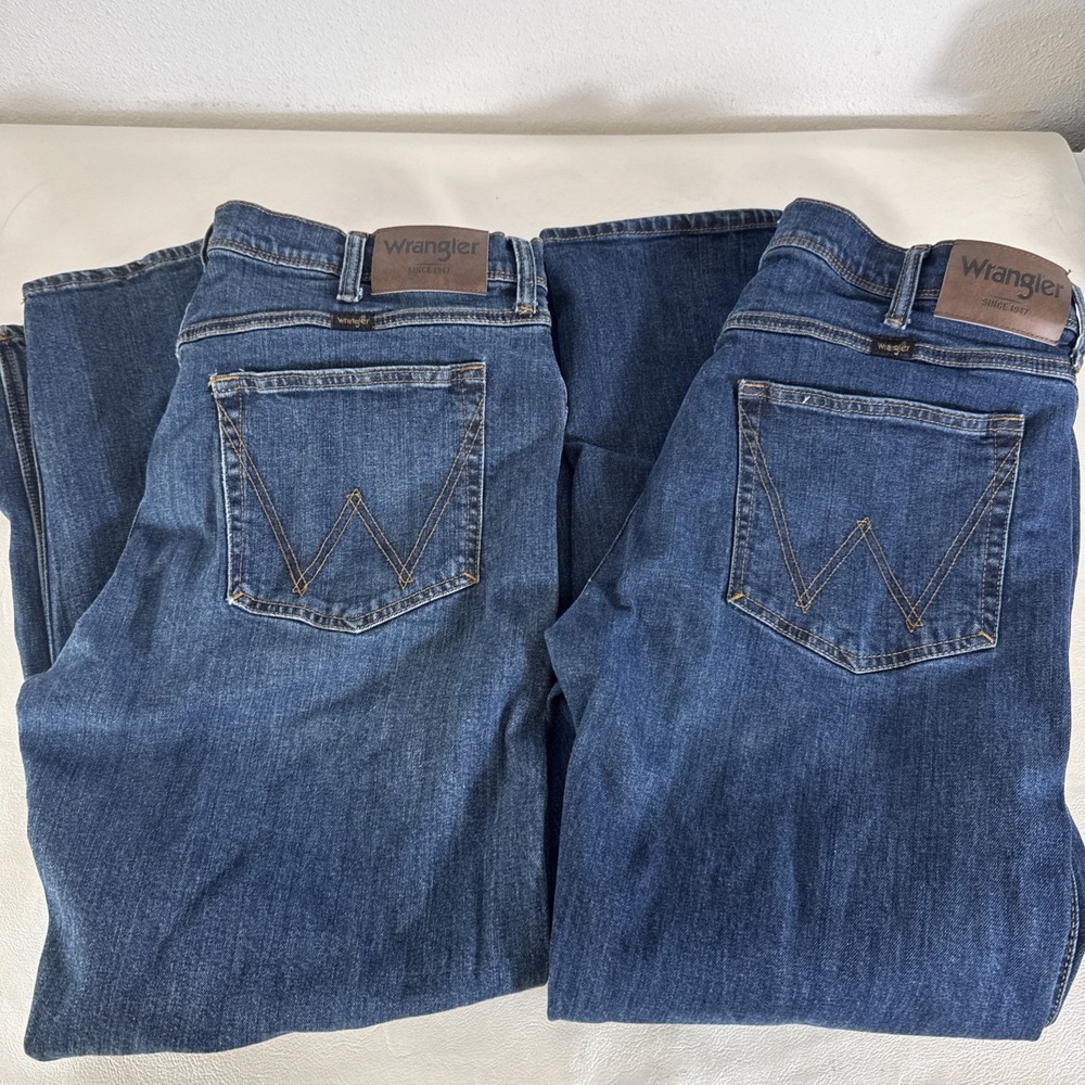 2- Wrangler Men's Classic W Back Pockets 5 Pocket Jeans Cotton Regular Fit 36x30